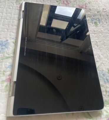 Printerlər: HP Spectre x360 Convertible noutbuku - Ekran: 13.3" toxunma ekran