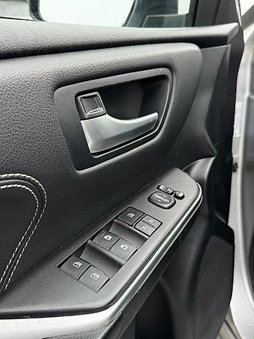 Toyota: Toyota Camry: 2016 г., 2.5 л, Гибрид, Седан at lalafo.kg — 12 Toyota: Toyota Camry: 2016 г., 2.5 л, Гибрид, Седан — 12