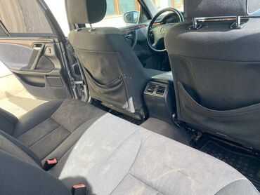 Mercedes-Benz: Mercedes-Benz E-Class: 2.8 l | 2000 il Sedan — 16