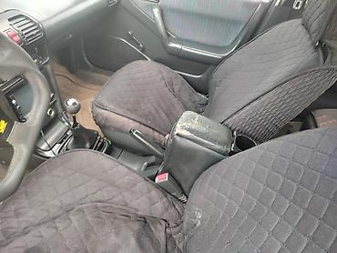 Mazda: Mazda 323: 1994 г., Механика, Бензин — 4