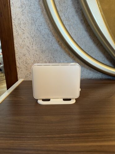 фотокамеры с wifi: Wİ-Fi aparatı.Huawei markası