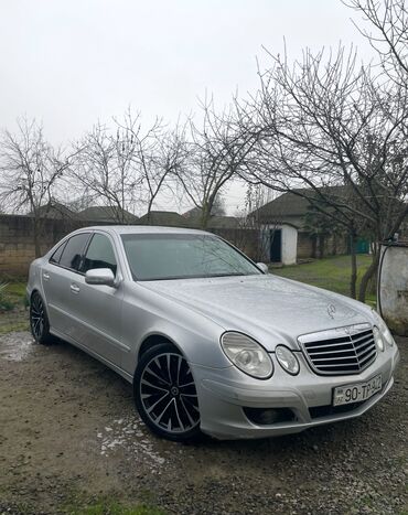 Mercedes-Benz: Mercedes-Benz E 220: 2.2 l | 2007 il Sedan