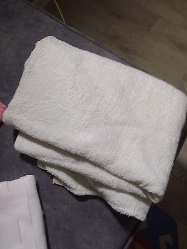 Digər tekstil: Məişət tekstili dəsti - 1 ədəd iri ölçülü ağ frotte dəsmal - 2 ədəd — 4