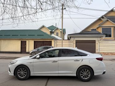 Hyundai: Hyundai Sonata: 2018 г., 2 л, Автомат, Газ — 7