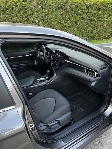 Toyota: Toyota Camry: 2022 г., 2.5 л, Вариатор, Гибрид, Седан — 4