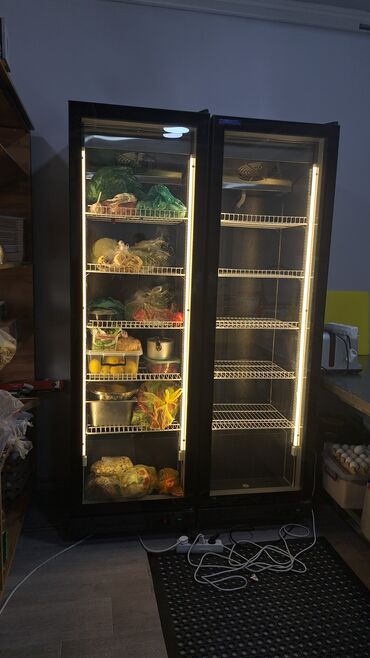 стеклянные холодильные витрины: 2 * 60 * 2000, Для продуктов, В наличии
