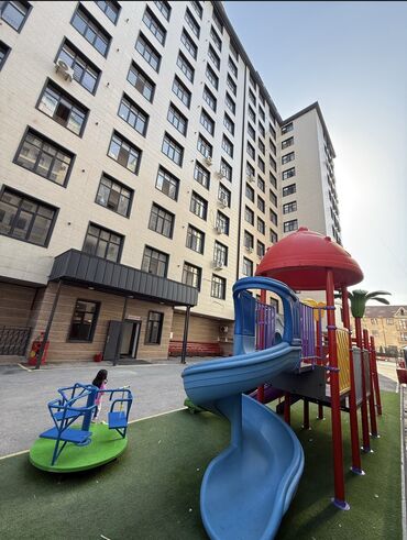 снять квартиру в районе автовокзала: 3 бөлмө, 170 кв. м, Элитка, 2 кабат, ПСО (өзү оңдоп түзөтүп бүтүү үчүн)