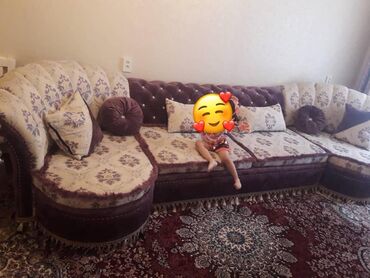 Раскладные диваны: Продаю диван.
Состояние 8/10