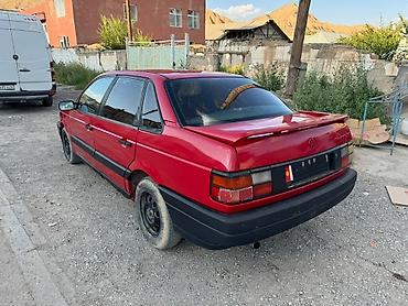 mazda 223: Volkswagen Passat: 1987 г., 1.8 л, Механика, Бензин, Седан — 3