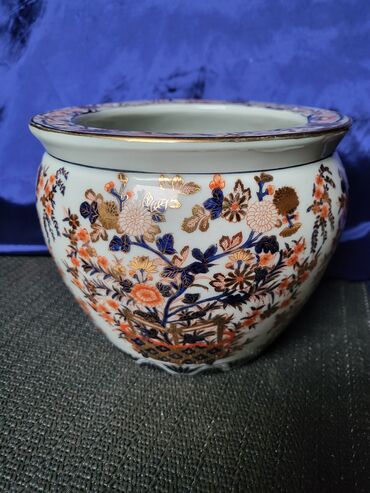 Ostali antikviteti: Kineska saksija 1950g+ rucno oslikana pa glazirana. Saksija pun na lalafo.rs — 9 Ostali antikviteti: Kineska saksija 1950g+ rucno oslikana pa glazirana. Saksija pun — 9