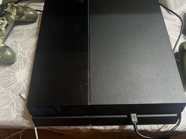 PS4 (Sony Playstation 4): Ps 4 fat 500 gb İçersnde RDR2 PES21 Unchardet 4 türkçe unchardet