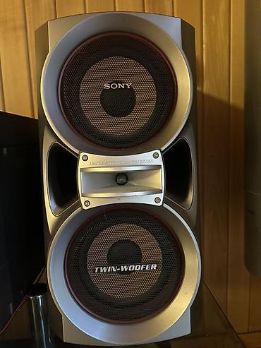 martin horn: Sony musiqi mərkəzləri və akustik sistemlər dəsti 1) Sony LBT-XB33K — 4