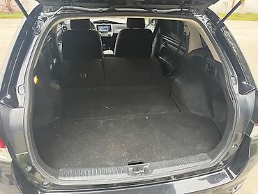 Toyota: Toyota Corolla: 1.5 l | 2015 il Universal — 2