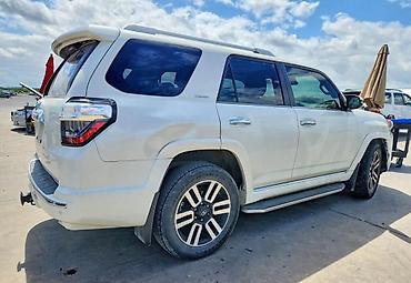 фораннер 2018: Toyota 4Runner: 2021 г., 4 л, Автомат, Бензин, Внедорожник — 3