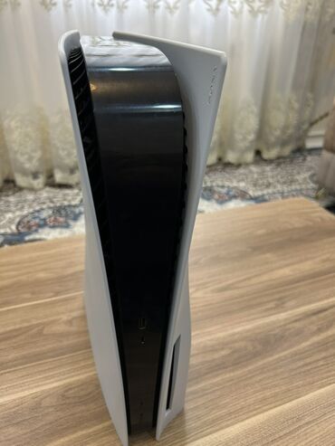 PS5 (Sony PlayStation 5): Sony PlayStation 5 FAT 800 GB (Diskli Versiya) Yeniden qeti seçilmir -da lalafo.az — 4 PS5 (Sony PlayStation 5): Sony PlayStation 5 FAT 800 GB (Diskli Versiya) Yeniden qeti seçilmir — 4