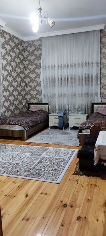 Həyət evi alıram: 4 otaqlı, 130 kv. m, Kredit yoxdur, Yeni təmirli
