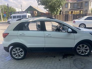 byd e1: BAW : 2019 г., Робот, Электромобиль, Кроссовер — 2