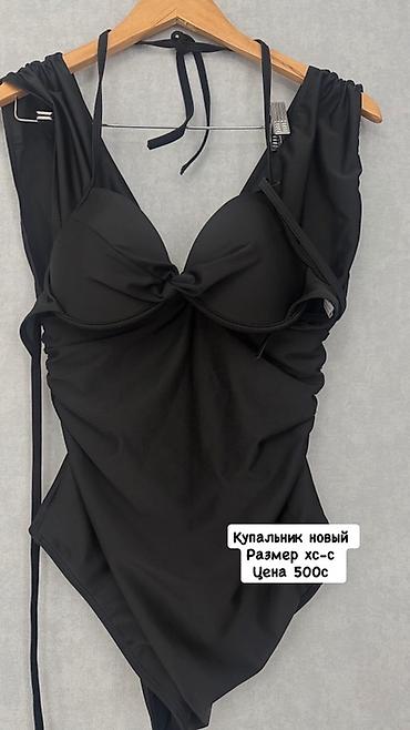 Комплект вещей: 1) Слитный купальник - Цвет: чёрный - Лиф с at lalafo.kg Комплект вещей: 1) Слитный купальник - Цвет: чёрный - Лиф с