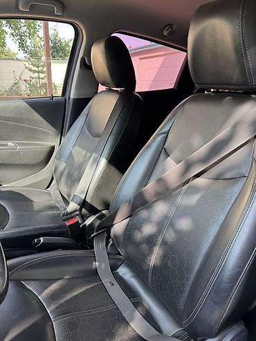 Chevrolet: Chevrolet Spark: 2017 г., 1 л, Автомат, Бензин, Хэтчбэк — 9