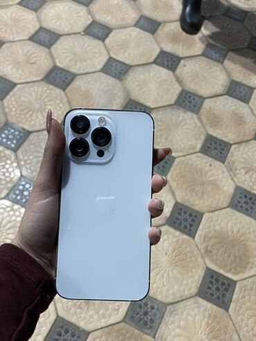 компьютеры в бишкеке цены бу: IPhone 13 Pro, Колдонулган, 256 ГБ, Күмүш, Коргоочу айнек, Каптама, Куту, 98 %