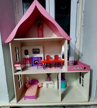 дома для кукол: Продаю кукольный домик для барби. Состояние хорошее