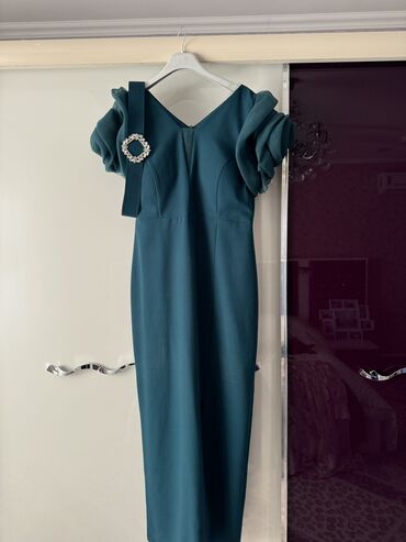 Вечерние платья: Вечерние платья — 9