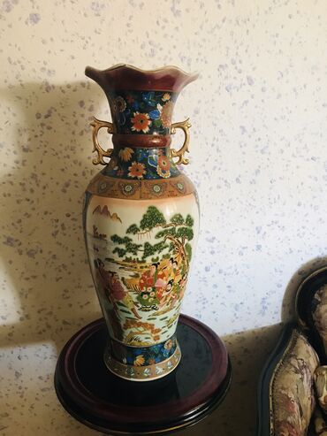 Vazalar: Guldan qedimi boyukdur ev dekoru ucun saxsidandir ustunde nagillardan — 3