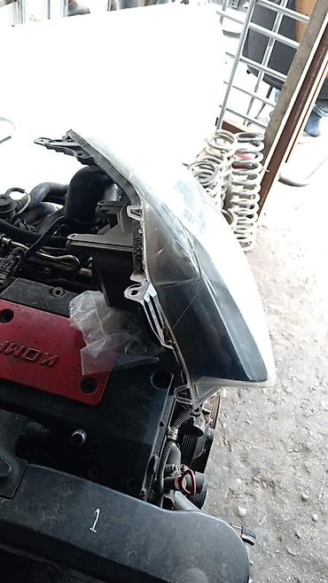 t250: Məhsul: Avtomobil üçün sağ ön fara (projektorlu) Təsvir: - İki — 1