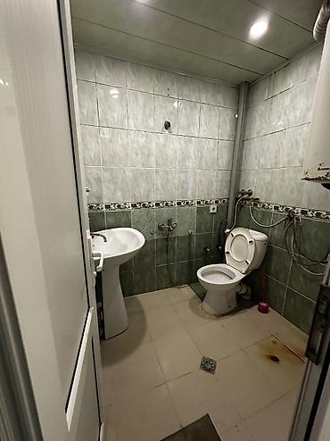 bakixanovda ev: Bakı, Bakıxanov qəs., 2 otaqlı, Köhnə tikili, m. Neftçilər, 43 kv. m — 9