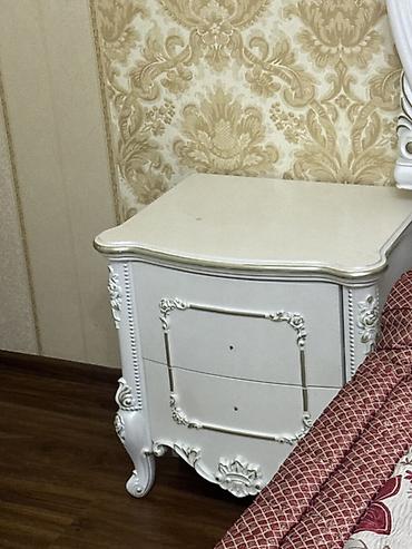 office table: Спальный гарнитур в классическом стиле (цвет: айвори/молочный с — 4