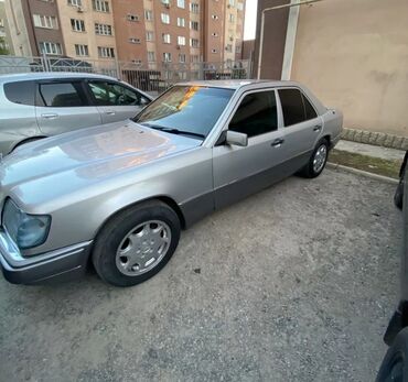 Mercedes-Benz: Mercedes-Benz E-Class: 1993 г., 2.2 л, Автомат, Бензин, Седан