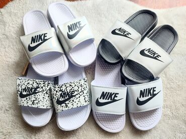 grubin papuce sa sljokicama: Modne papuče, Nike, 41