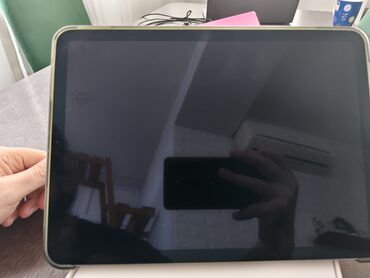 Apple iPad: İşlənmiş Apple iPad Air 4, 11", 64 GB, Ünvandan götürmə — 2