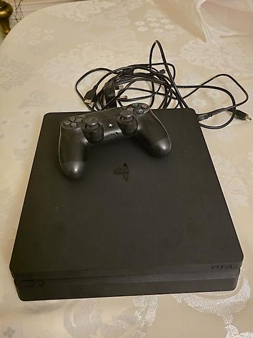 PlayStation 4 Slim oyun konsolu Komplekt: - PS4 Slim konsolu (qara lalafo.az -da PlayStation 4 Slim oyun konsolu Komplekt: - PS4 Slim konsolu (qara