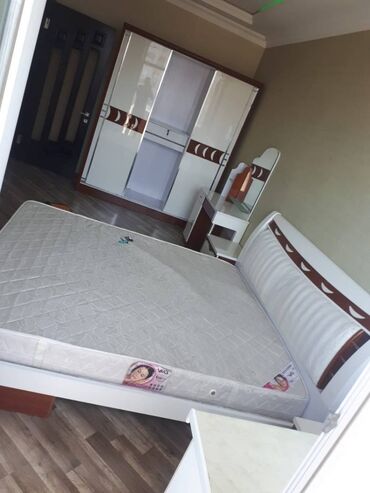 Uzunmüddətli kirayə mənzillər: 8 noyabr metrosuna yaxin tibb universitetinə yaxin 20 mertebeli — 9