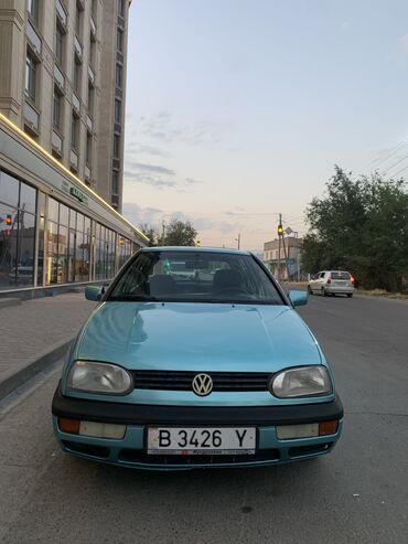 машинелер: Volkswagen Golf: 1993 г., 1.8 л, Механика, Бензин, Хэтчбэк