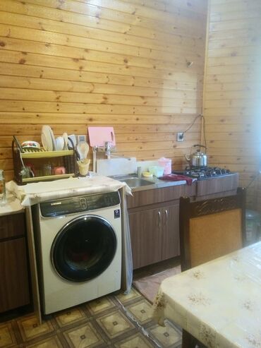 Həyət evləri və villaların satışı: 4 otaqlı, 2 kv. m, Orta təmir — 11