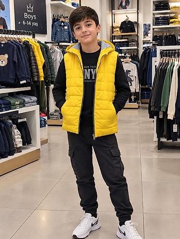 ust geyimler: Jilet, Oğlan üçün, 10 - 12 yaş, Lc Waikiki — 1