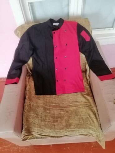 Tibbi geyim: Ağ rəngli aşpaz forması dəsti Məhsulun tərkibi: - Aşpaz köynəyi — 5