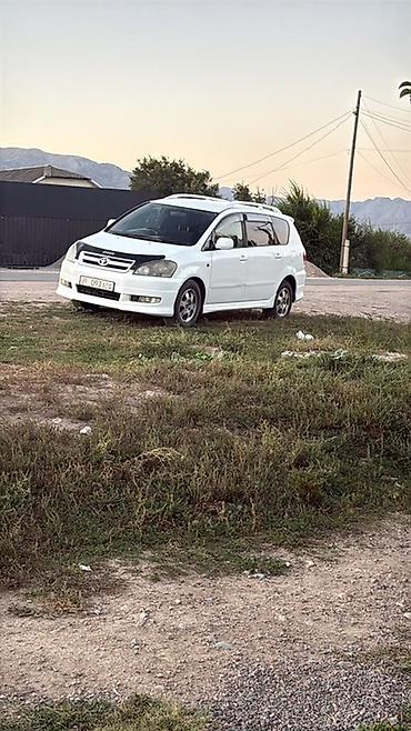 бак на волво: Toyota Ipsum: 2001 г., Автомат, Бензин, Минивэн — 5