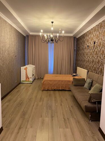 нарын дом продаю: 300 м², 8 комнат