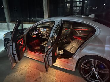 BMW: BMW 5 series: 3 l | 2015 il Sedan — 12