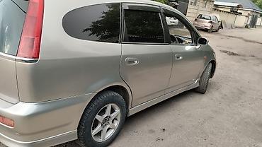 mazda 121: Honda Stream: 2001 г., 2 л, Автомат, Бензин, Универсал — 3