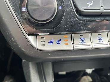 Hyundai: Hyundai Sonata: 2019 г., 2 л, Автомат, Газ, Седан — 12