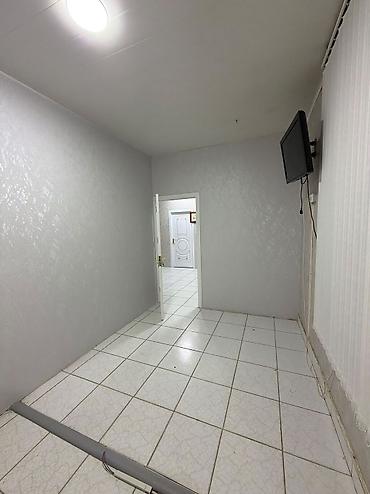 Otaqlar: Gözəllik salonun Daxilindədi təmirli Səliqəli .Əhmədli Metrosuna 5 dəq — 2