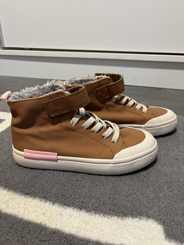 Sneakers: H&M, Size - 31, Waterproof