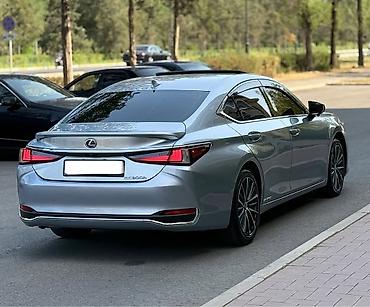 rx 450h: Lexus ES: 2022 г. — 4