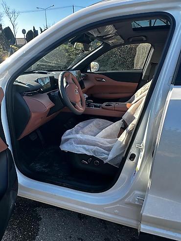 Avtomobil salonu üçün digər detallar: Unize Avtomobilin interyeri: - İkiqat panorama şüşə tavan, salonu — 6