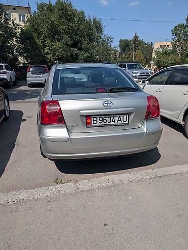 ру: Toyota Avensis: 2004 г., Автомат, Бензин, Седан — 2