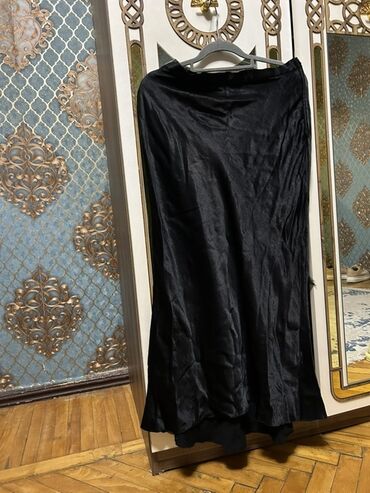 Ətəklər: Midi Ətək, H&M, İpək, S (EU 36)